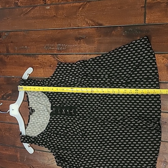 Torrid Black and White Patterned Women's Top Size 2 (2X) - Picture 6 of 8